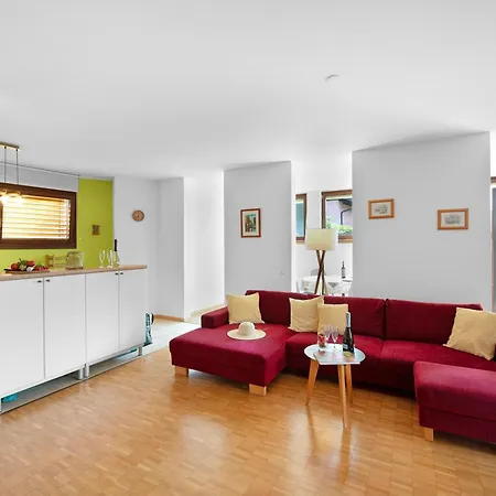 Casa Nova Bella With Free Parking - Happy Apartman Lugano